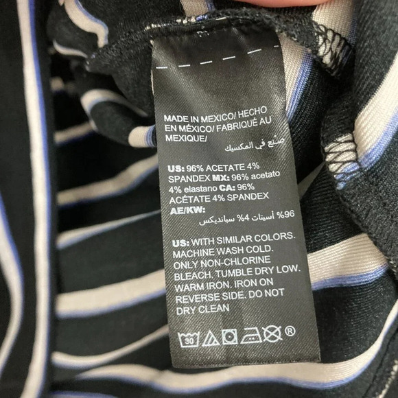 Chico's Travelers Black White Striped Slinky Knit Flare Sleeve Top size 16/18 - Picture 7 of 9